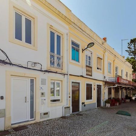Setubal Beach Vibes - Patio ภายนอก รูปภาพ